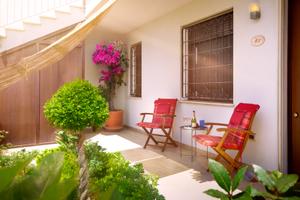 Appartamento al piano terra con posto macchina