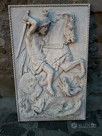 Bassorilievo in gesso raffigurante San Giorgio che