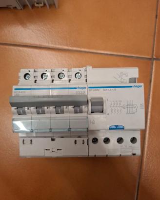 Interruttore diff. Magnetotermico Selettivo 0.3A