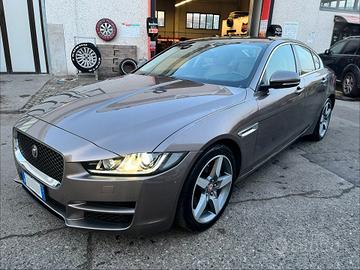Jaguar XE 2.0 D Turbo Portfolio