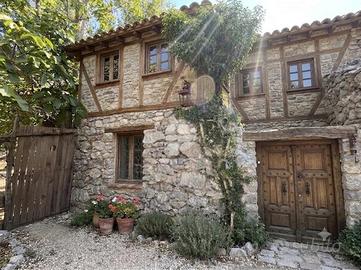 RUSTICO A AGEROLA