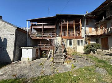 CASA DI CORTE A RUBIANA