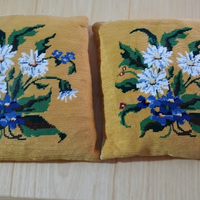 Coppia cuscini ricamati vintage