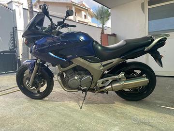 Tdm 900