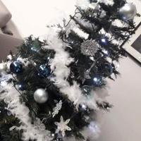 Albero di natale mt 1.60 compreso di  addobbi