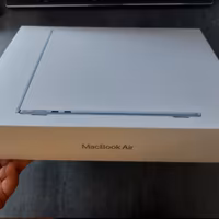 Macbook Air 13" M4 2025 16Gb Ram + 256 SSD NUOVO
