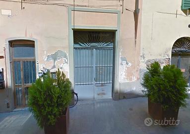 Fondo locale laboratorio in centro Montevarchi