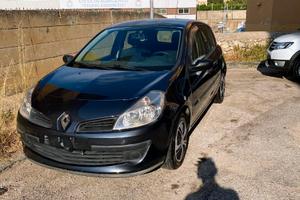 Clio serie III anno 2006