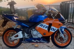 CBR 600 rr “repsol”