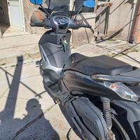 Piaggio beverly 350