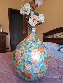 vaso decorato in vetro 