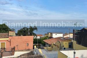 Casa singola con terrazza ad Acireale centro