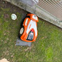 Robot tosaerba Stihl RMI 422