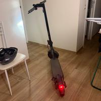 Monopattino elettrico xiaomi serie 4