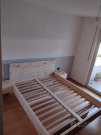 Letto matrimoniale in cirmolo zirbenholzbett