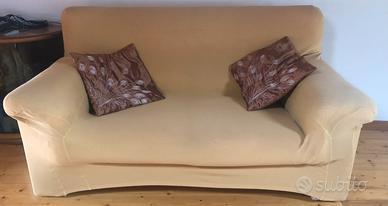 Divano 2 posti