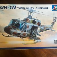 Uh-1n ab 212 1/48 Italeri