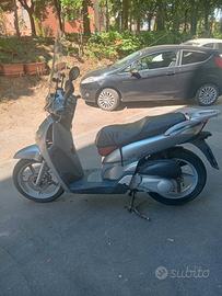 MOTO SH 125 HONDA