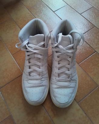 Scarpe da ginnastica