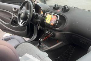 smart racing green dic 2023 8000 KM