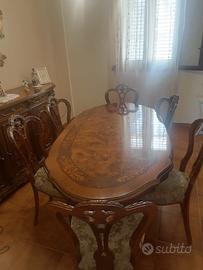 Tavolo con 6 sedie 
