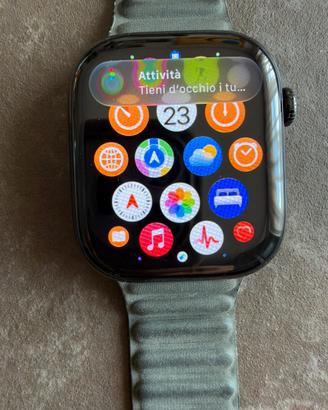 Apple Watch serie 10 46 mm in titanio.