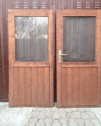 Porta anta doppia per casetta giardino.
