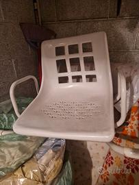 Seggiolino girevole per vasca