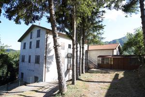 Ex Hotel "Ai Cacciatori" - Caprauna (CN)