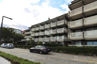 3 LOCALI A LIGNANO SABBIADORO