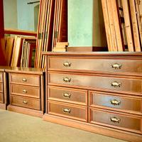 Cassettiera con 2 comodini in legno noce