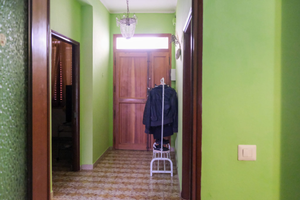 Casa con grande terrazza