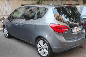 Privato vende Opel Meriva  1400 turbo