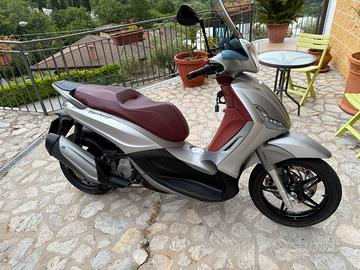 Beverly 350 sport touring