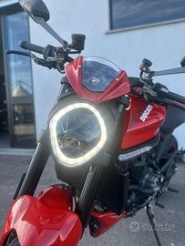 Ducati Monster 937 +