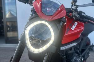 Ducati Monster 937 +