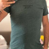 T-shirt Abercrombie & Fitch