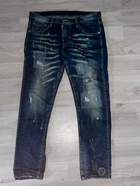 DSQUARED2 jeans