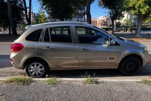 Renault clio sportour usata