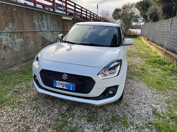 Suzuki Swift 1.2 Hybrid Top