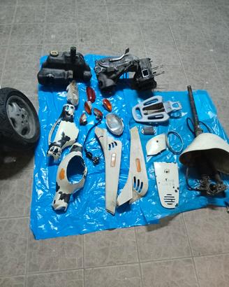 svariati pezzi vespa et2 50 