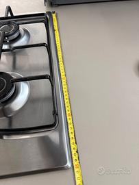 piano cottura e lavandino 