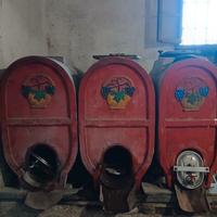 Tre botti di diverse misure