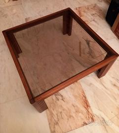 Tavolino da salotto,  quadrato. 