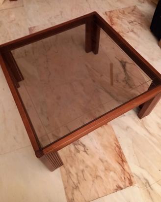 Tavolino da salotto,  quadrato. 