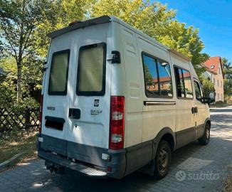 IVECO DAILY 9 POSTI