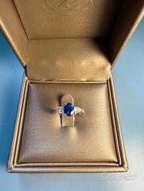 Anello con Zaffiro e Diamanti