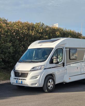 Semi integrale - Carado V337 PRO - 4 posti letto -