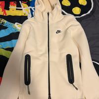 Tute tech nike