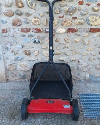Rasaerba a mano usato poche volte